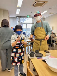 パパと一緒に記念写真