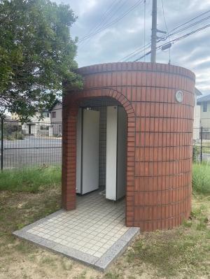 トイレ外観