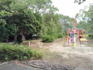 公園の出入口２