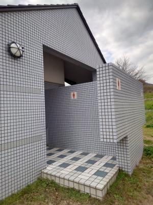 トイレ外観２