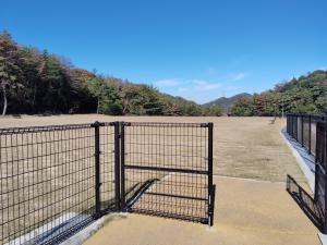親水広場出入り口２