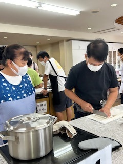 そば打ち教室の様子　包丁