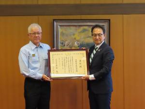 市長受賞報告記念写真