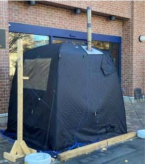 テント型サウナの写真