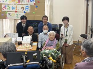 大賀　幸子様　百歳記念写真