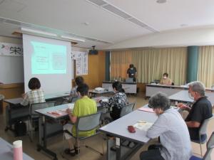 教室の講義の様子